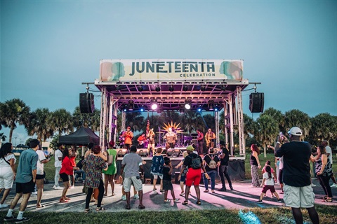 people dancing at the Juneteenth festival